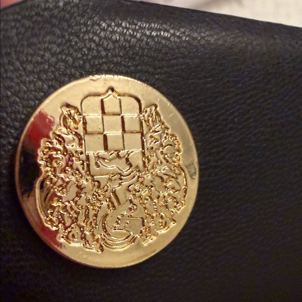 Vince Camuto Women's Belt in Black with Gold Buckle - Picture 5 of 5